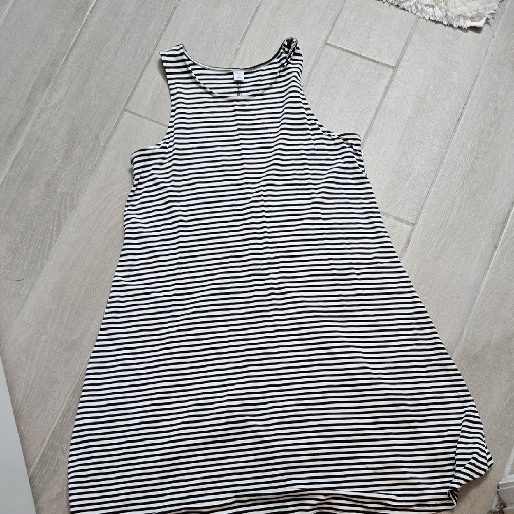 Old Navy Black and White Asymmetrical Halter Dress